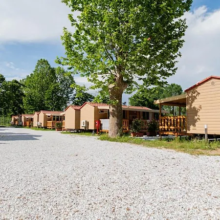 Apartman Tuscanychalets - Luxe Tiny House Met Zwembad Aan Zee Viareggio