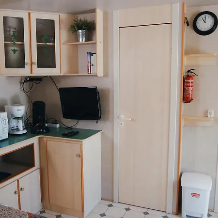 Tuscanychalets - Luxe Tiny House Met Zwembad Aan Zee Viareggio