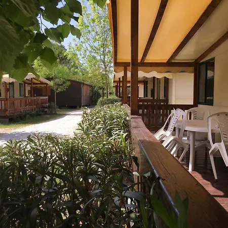 Lägenhet Tuscanychalets - Luxe Tiny House Met Zwembad Aan Zee
